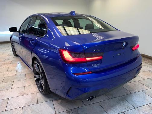 2020 BMW 330 xDrive