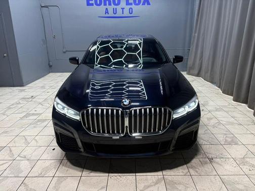 2022 BMW 750 i xDrive