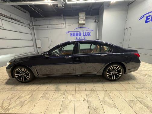 2022 BMW 750 i xDrive