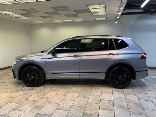 2023 Volkswagen Tiguan 2.0T SE R-Line Black 4MOTION