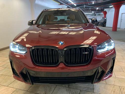 Aventurin Red Metallic 2024 BMW X3 M40i