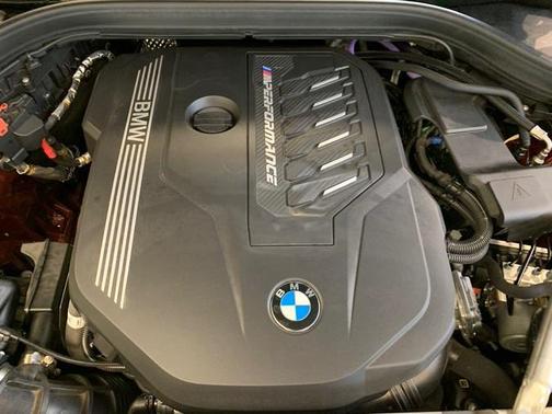 Aventurin Red Metallic 2024 BMW X3 M40i