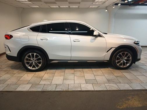 2022 BMW X6 xDrive40i
