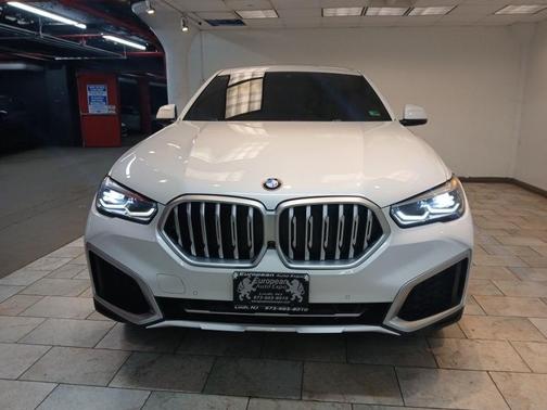 2022 BMW X6 xDrive40i