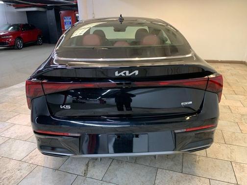 Aurora Black Pearl 2025 Kia K5 GT-Line