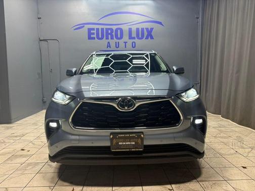 2022 Toyota Highlander Limited
