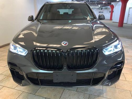 Dravit Grey Metallic 2022 BMW X5 M50i
