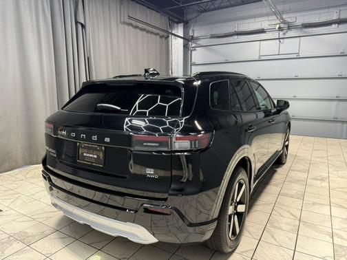 Raven Black 2025 Honda Prologue Touring