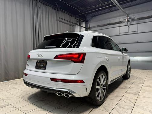 Ibis White 2021 Audi SQ5 3.0T Premium Plus