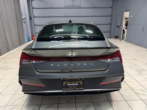 2025 Hyundai ELANTRA Sport