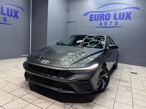 2025 Hyundai ELANTRA Sport