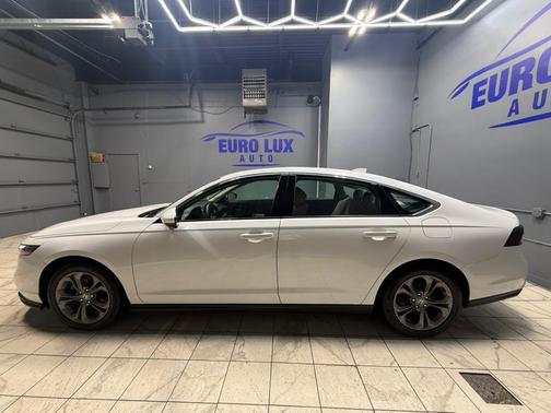 2024 Honda Accord EX 1.5T