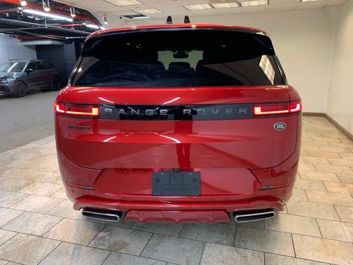 2023 Land Rover Range Rover Sport SE