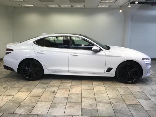 2023 Genesis G70 2.0T AWD