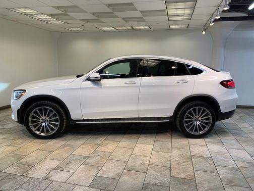 2022 Mercedes-Benz GLC 300 4MATIC Coupe