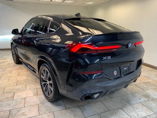 2023 BMW X6 xDrive40i