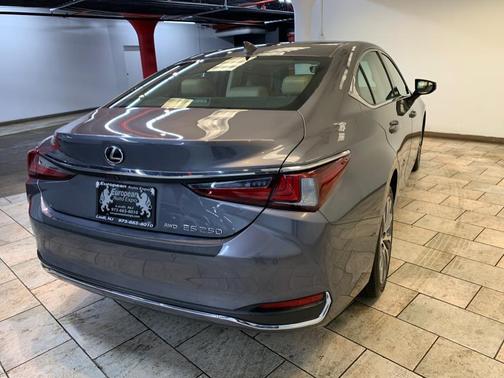 2021 Lexus ES 250 Base
