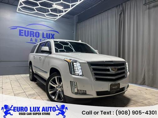 2018 Cadillac Escalade ESV Premium Luxury