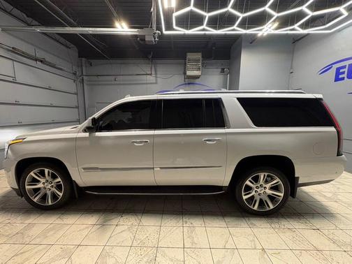 2018 Cadillac Escalade ESV Premium Luxury