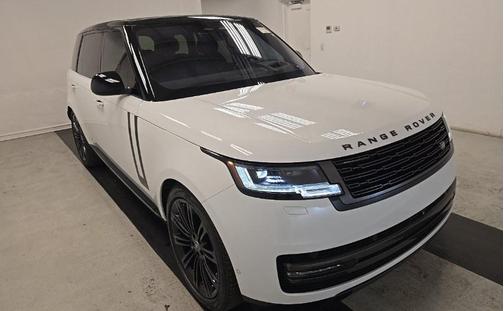 Fuji White 2023 Land Rover Range Rover P400 SE