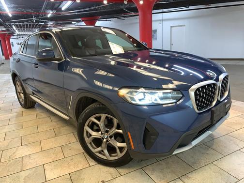 2022 BMW X4 xDrive30i
