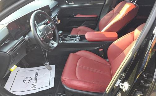 Aurora Black Pearl 2025 Kia K5 GT-Line