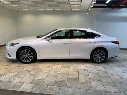 2019 Lexus ES 350 Base