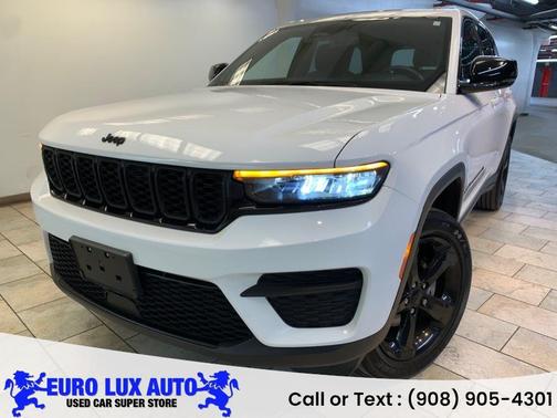 2023 Jeep Grand Cherokee Altitude