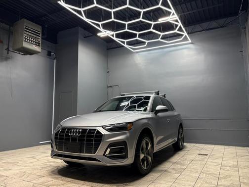 2023 Audi Q5 40 Premium Plus