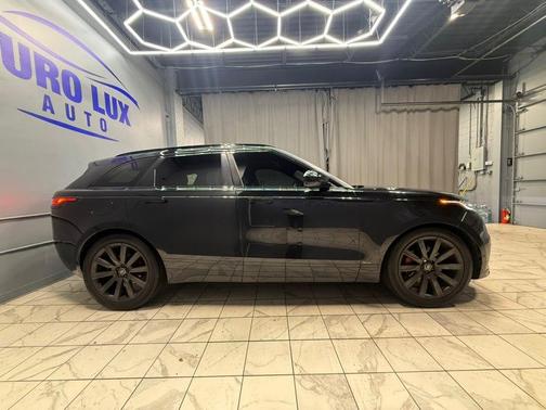 Narvik Black 2018 Land Rover Range Rover Velar P380 HSE R-Dynamic