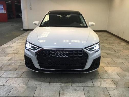 2023 Audi A8 L 55 TFSI quattro Tiptronic