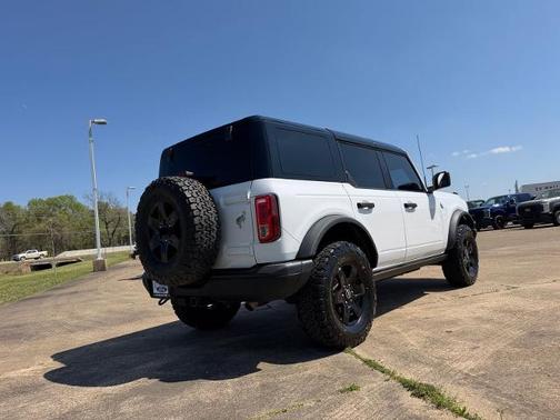 2024 Ford Bronco BLACK DIAMOND