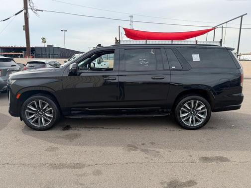 2023 Cadillac Escalade ESV Sport