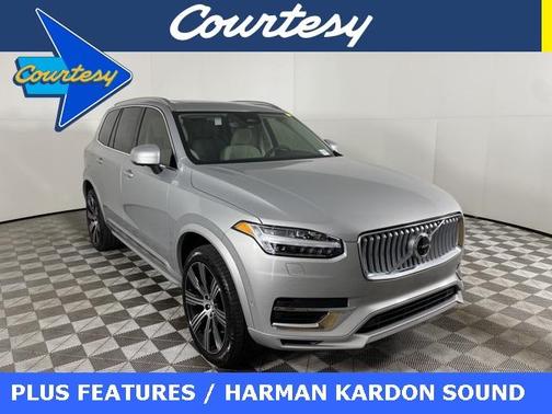 2025 Volvo XC90 Plug-In Hybrid T8 Plus 6-Seater