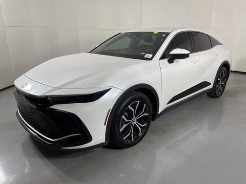 2023 Toyota Crown XLE