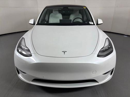 White 2022 Tesla Model Y Long Range