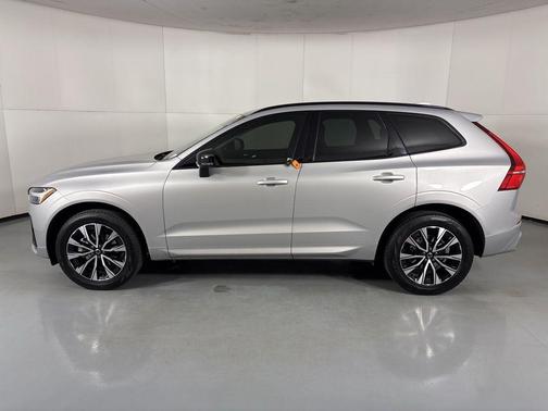 2025 Volvo XC60 B5 Core