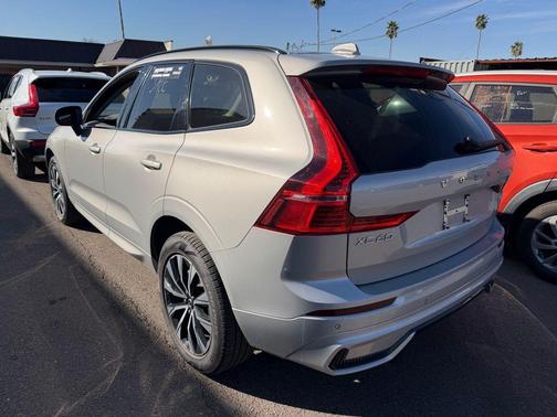 2025 Volvo XC60 B5 Core