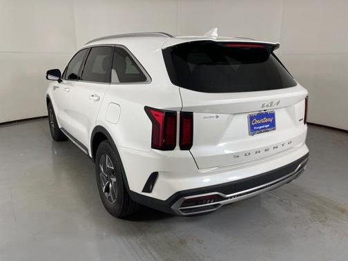 2022 Kia Sorento Hybrid S