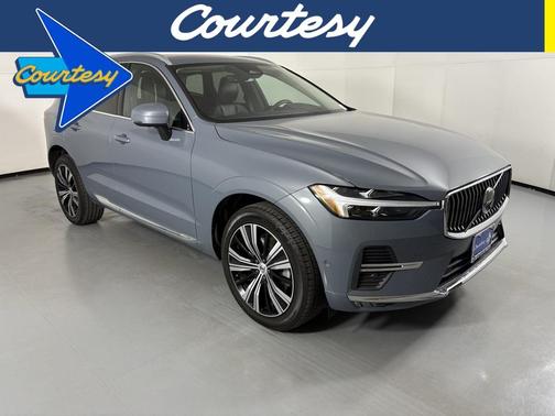 2023 Volvo XC60 B5 Ultimate Bright Theme