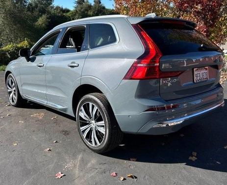2023 Volvo XC60 B5 Ultimate Bright Theme