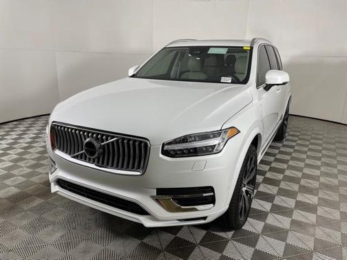 2025 Volvo XC90 Plug-In Hybrid T8 Plus 7-Seater