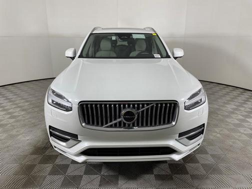 2025 Volvo XC90 Plug-In Hybrid T8 Plus 7-Seater