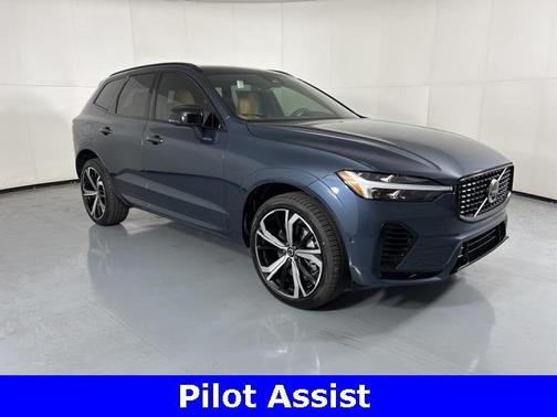 2025 Volvo XC60 Plug-In Hybrid T8 Ultra
