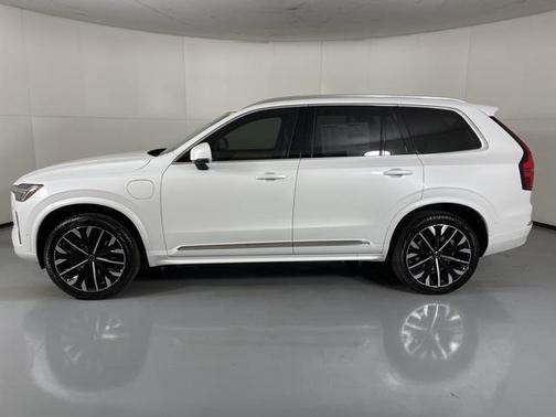 2026 Volvo XC90 Plug-In Hybrid T8 Plus 7-Seater