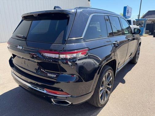 2022 Jeep Grand Cherokee 4xe Overland