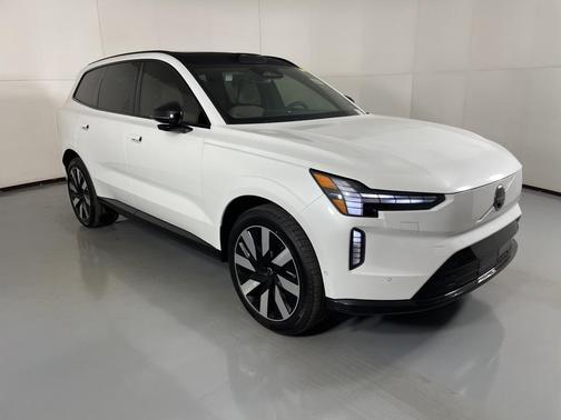 2025 Volvo EX90 Twin Motor Performance Plus