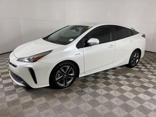 2019 Toyota Prius L