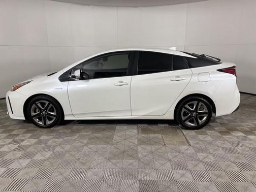 2019 Toyota Prius L
