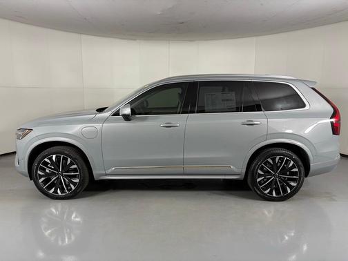2026 Volvo XC90 Plug-In Hybrid T8 Ultra 7-Seater
